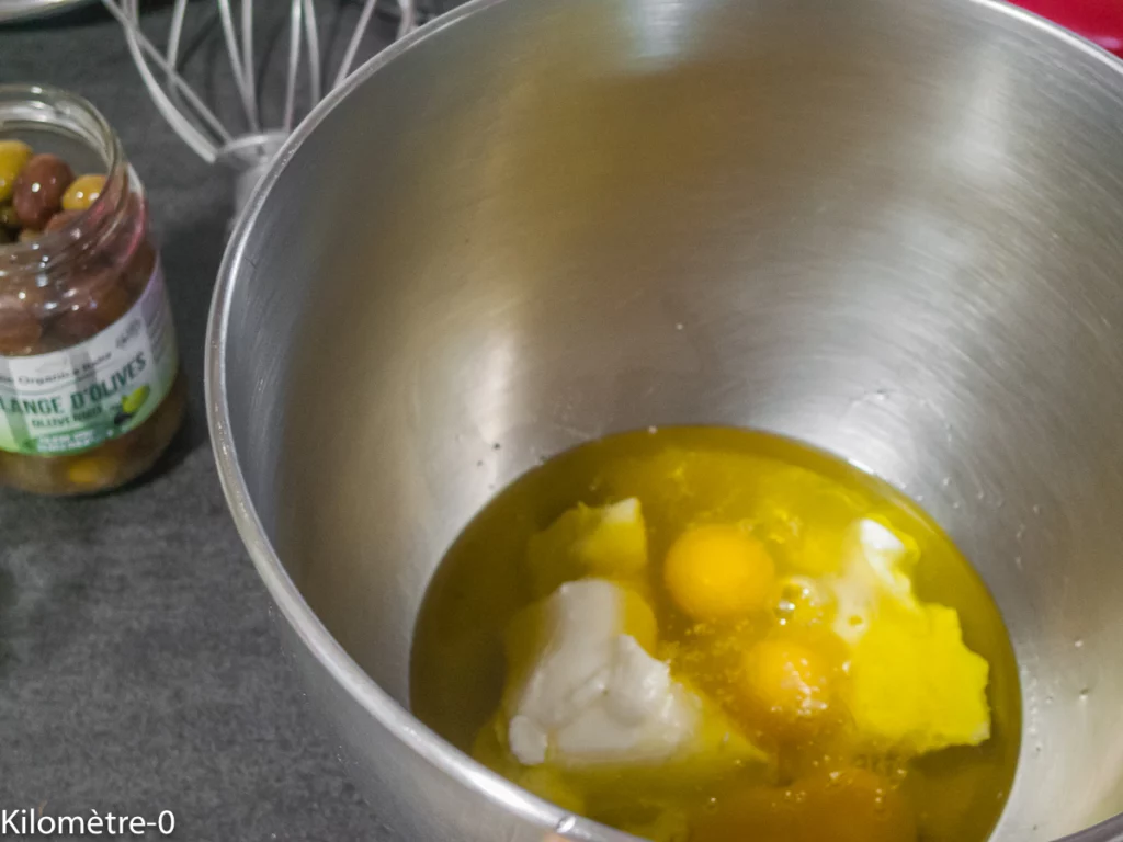 Cake salé au chorizo, haricots verts et olives - Étape 2