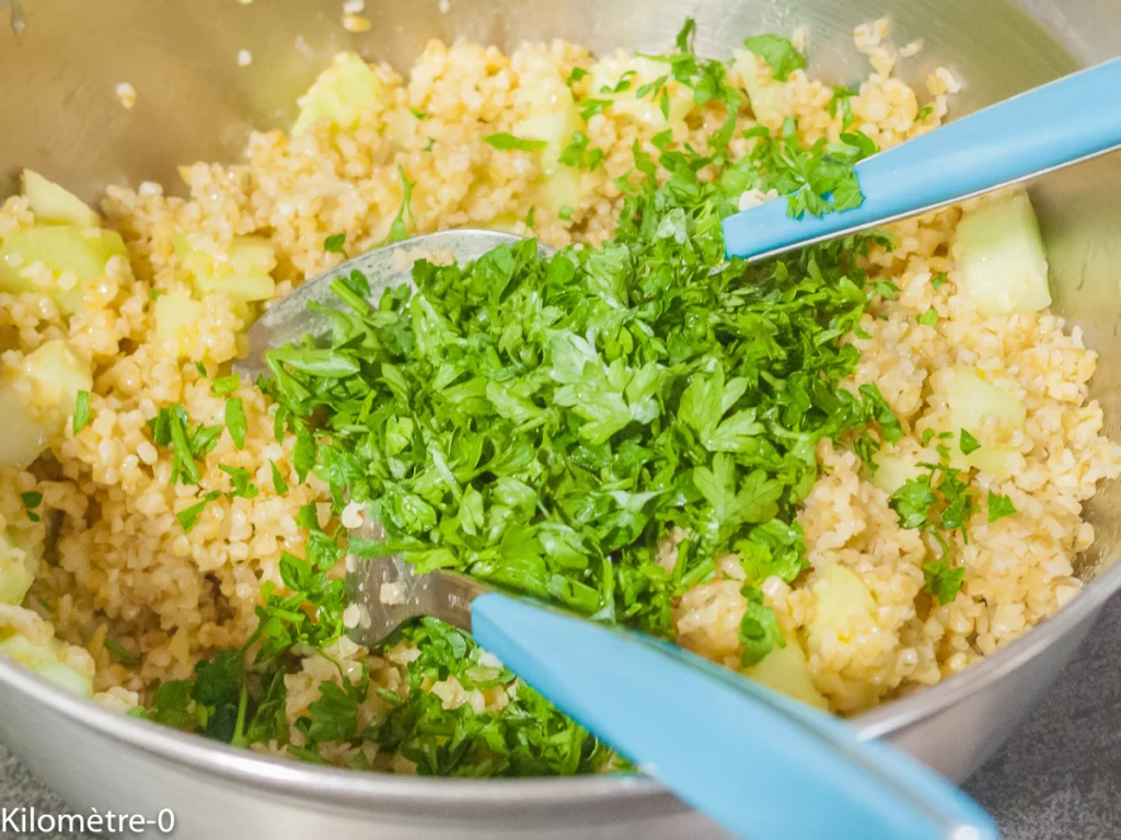 Salade de boulgour aux crevettes, tomates et concombre - Étape 5