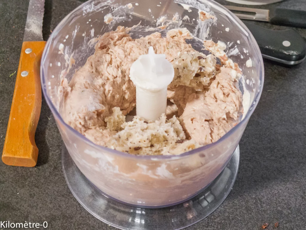 Baguette aux graines farcie au thon, œufs, olives et câpres - Étape 4