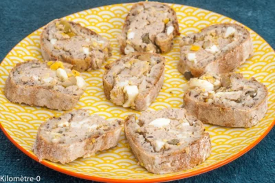 Photo de recette, apéro, apéritif,  baguette aux graines, baguette, pain,  farci,  poisson, poisson gras, thon, œufs, olives, câpres, économique, facile, rapide, bio,  Kilomètre-0, blog de cuisine réalisée à partir de produits de saison et issus de circuits courts