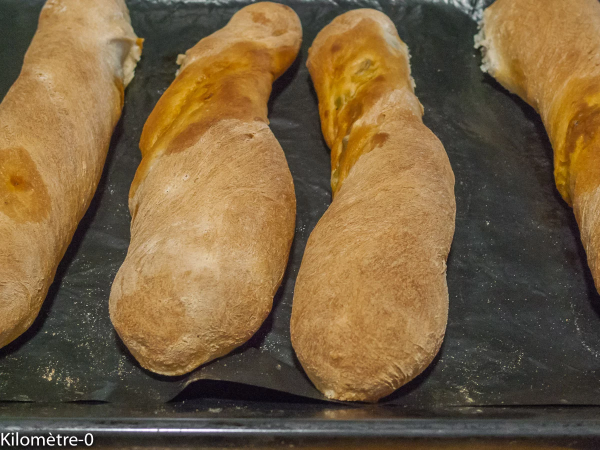 Photo de recette de pain, maison, torsades, apéro, pique nique, olives, chorizo, gourmand, Kilomètre-0, blog de cuisine réalisée à partir de produits de saison et issus de circuits courts