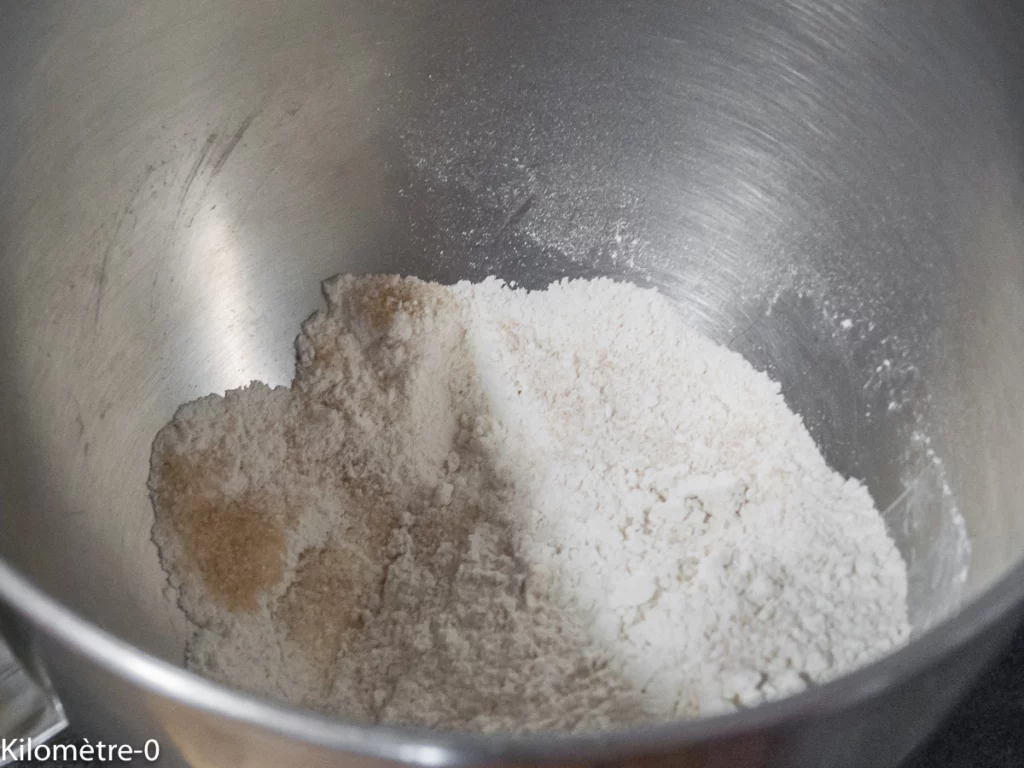 Gâteau fondant aux poires et à la liqueur de litchi - Étape 2