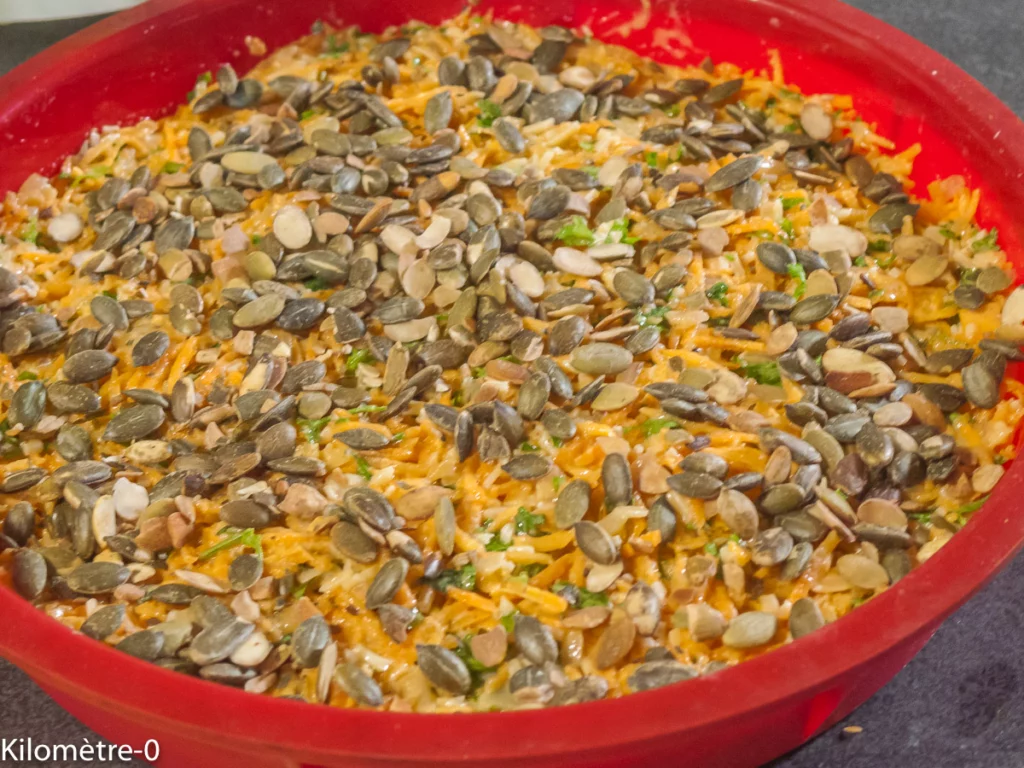 Gâteau de carottes aux graines de tournesol et emmental - Étape 9