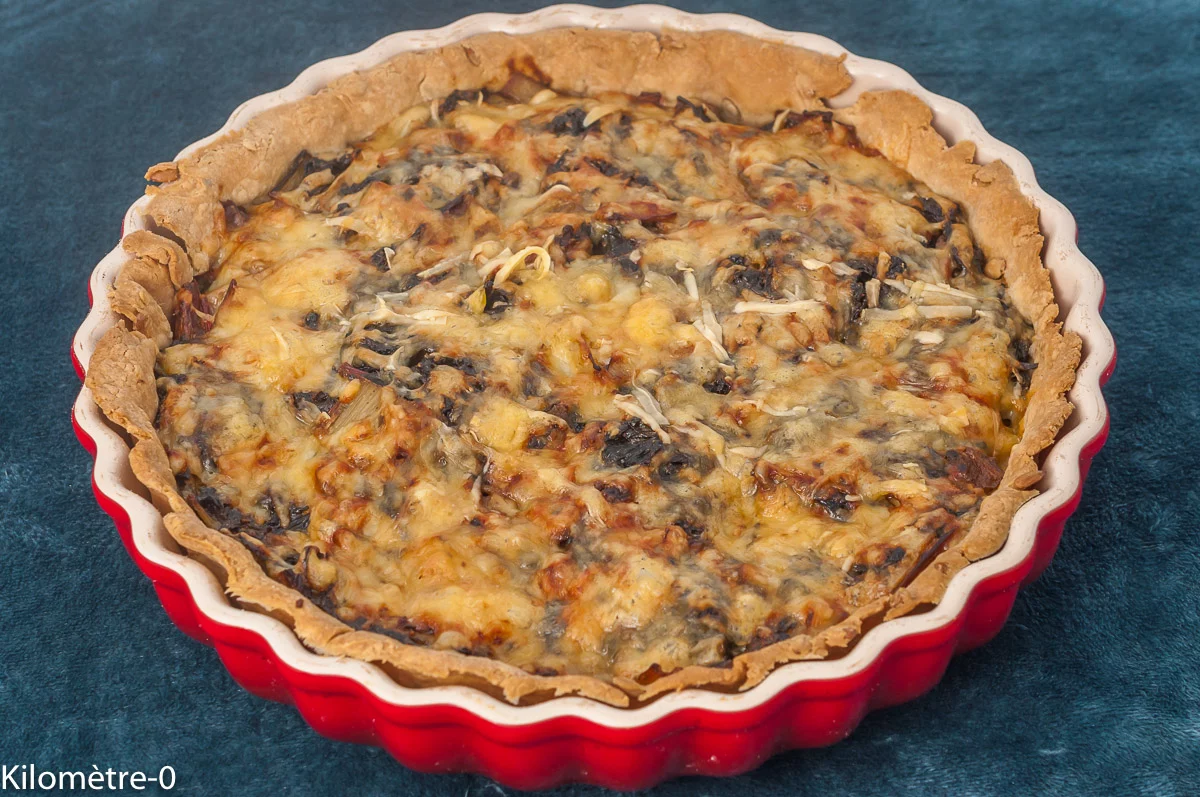Photo de recette de Tarte salée, légumes, blettes, légumes, fromage, beaufort, mimolette, bio, facile, healthy, végé, végétarienne, Kilomètre-0, blog de cuisine réalisée à partir de produits de saison et issus de circuits courts