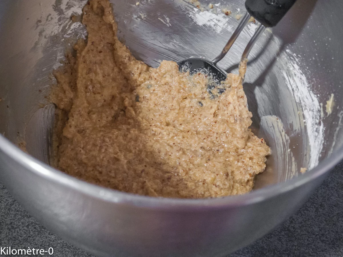 Tarte gourmande aux mûres et à la crème d&rsquo;amandes : étape 7 — Ajoutez la poudre d'amandes et la fécule de maïs et…
