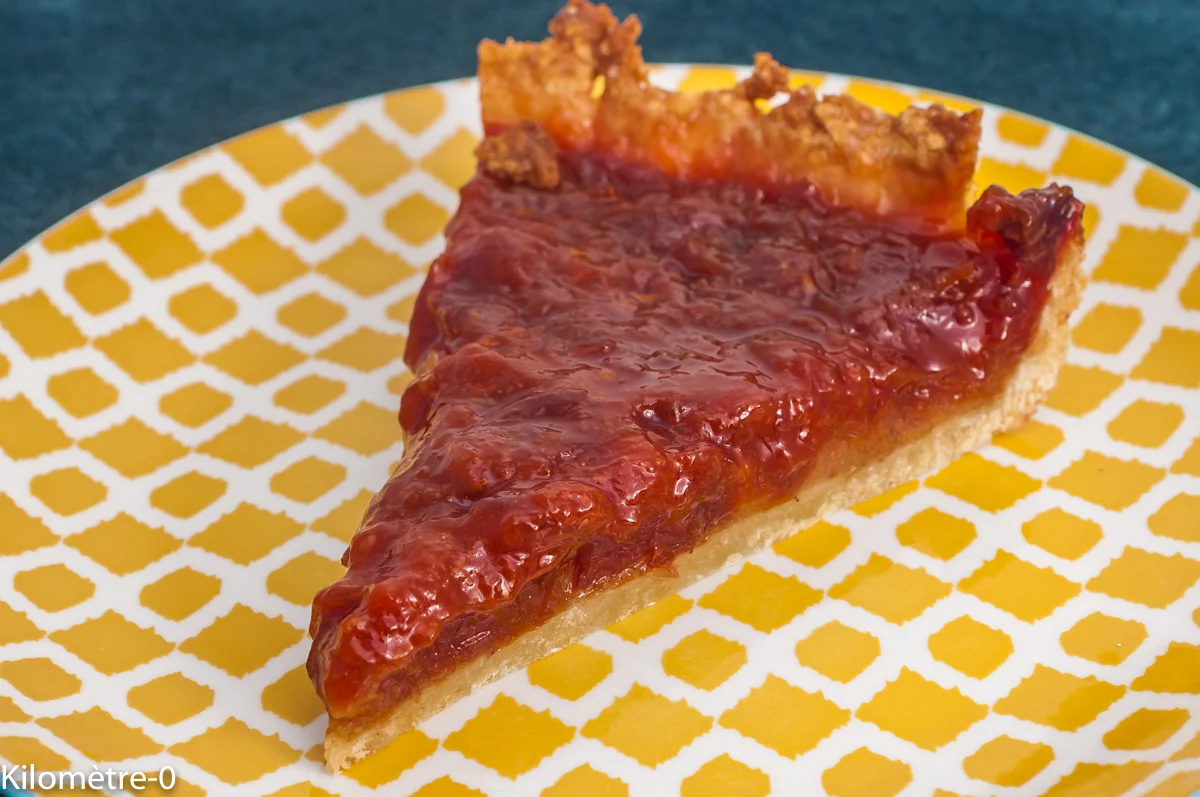 Photo de recette de, tarte, dessert, facile, poussière de lune, compotée, fruits, été, anti gaspi, facile, économique, Tarte aux prunes du congélateur, Kilomètre-0, blog de cuisine réalisée à partir de produits de saison et issus de circuits courts