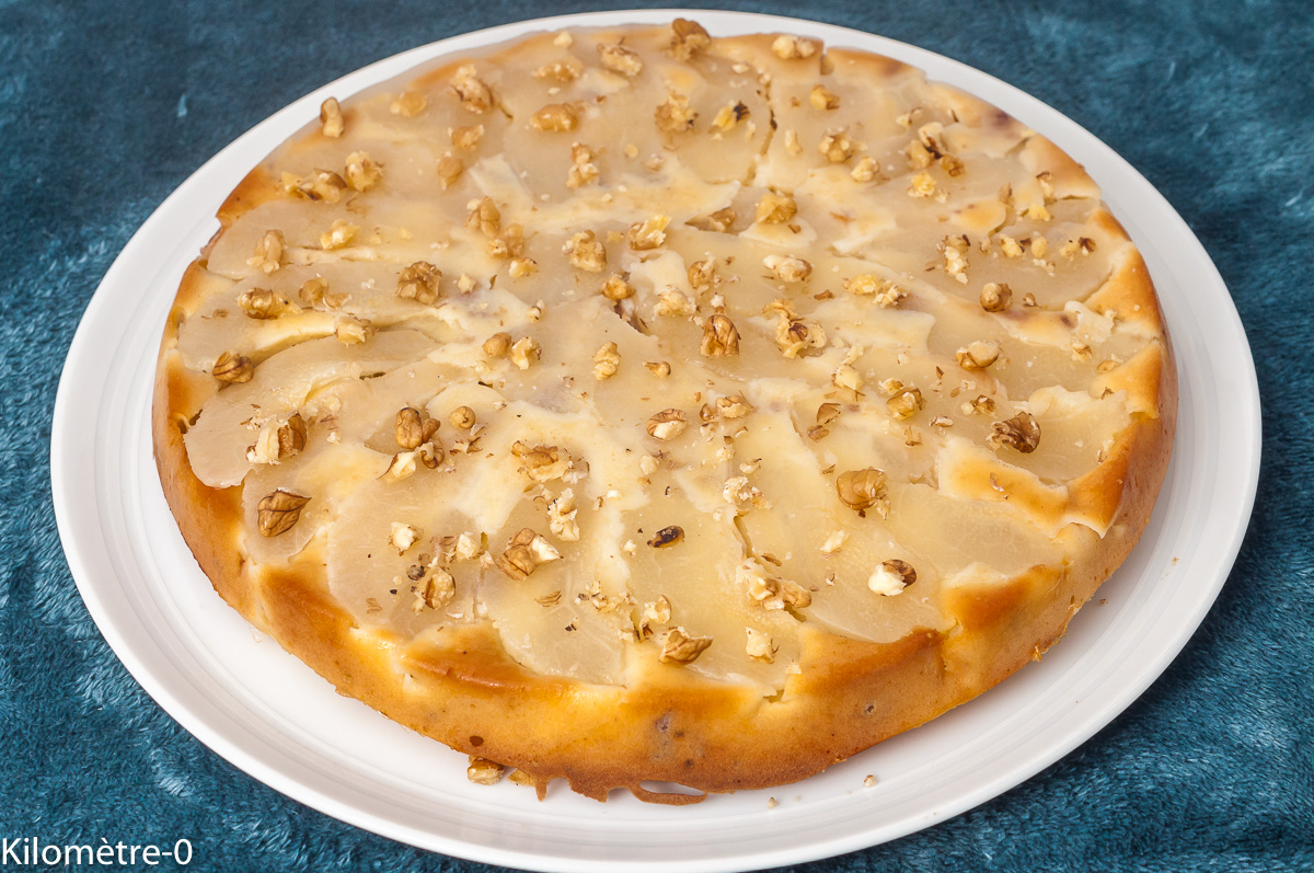 Photo de recette de dessert, automne, hiver, gâteau, gâteau renversé, fruits, poires, noix, facile, rapide, healthy, Kilomètre-0, blog de cuisine réalisée à partir de produits de saison et issus de circuits courts