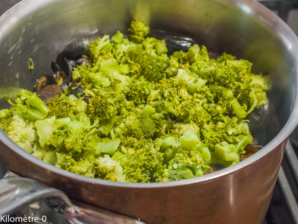 Moules aux brocolis et à la fêta - Étape 5