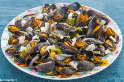 Photo de recette de moules,légumes, brocolis,  fêta, fromage, été, automne, sain, léger, facile, rapide, Kilomètre-0, blog de cuisine réalisée à partir de produits de saison et issus de circuits courts