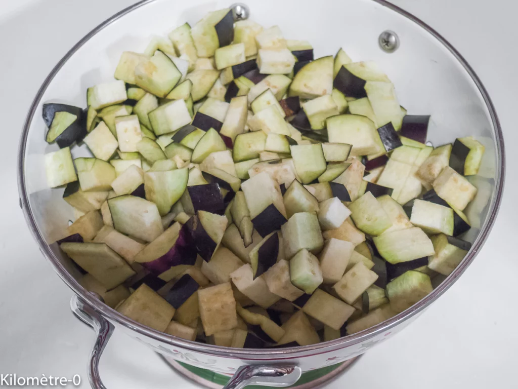 Aubergines confites à la saucisse montbéliarde - Étape 1