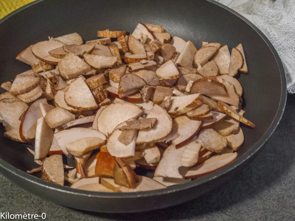 Briks aux épinards, champignons, noix et fromage - Étape 1