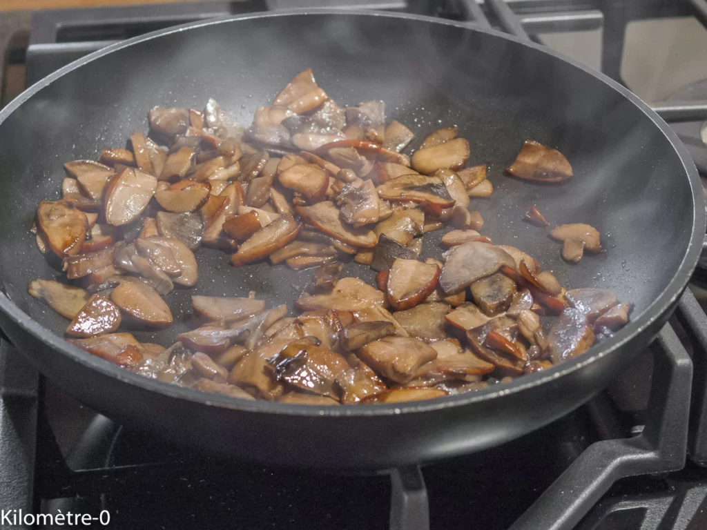 Briks aux épinards, champignons, noix et fromage - Étape 2