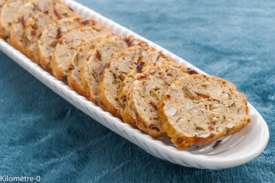 Photo de recette de biscuits, apéro, salés, croquants, amandes, tomates séchées, olives, végé, facile, gâteaux salés, gâteaux apéro, rapide, bio,  Kilomètre-0, blog de cuisine réalisée à partir de produits de saison et issus de circuits courts