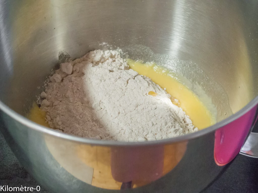 Gâteau du matin aux pistaches et aux cranberries - Étape 4