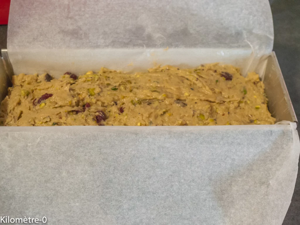 Gâteau du matin aux pistaches et aux cranberries - Étape 7