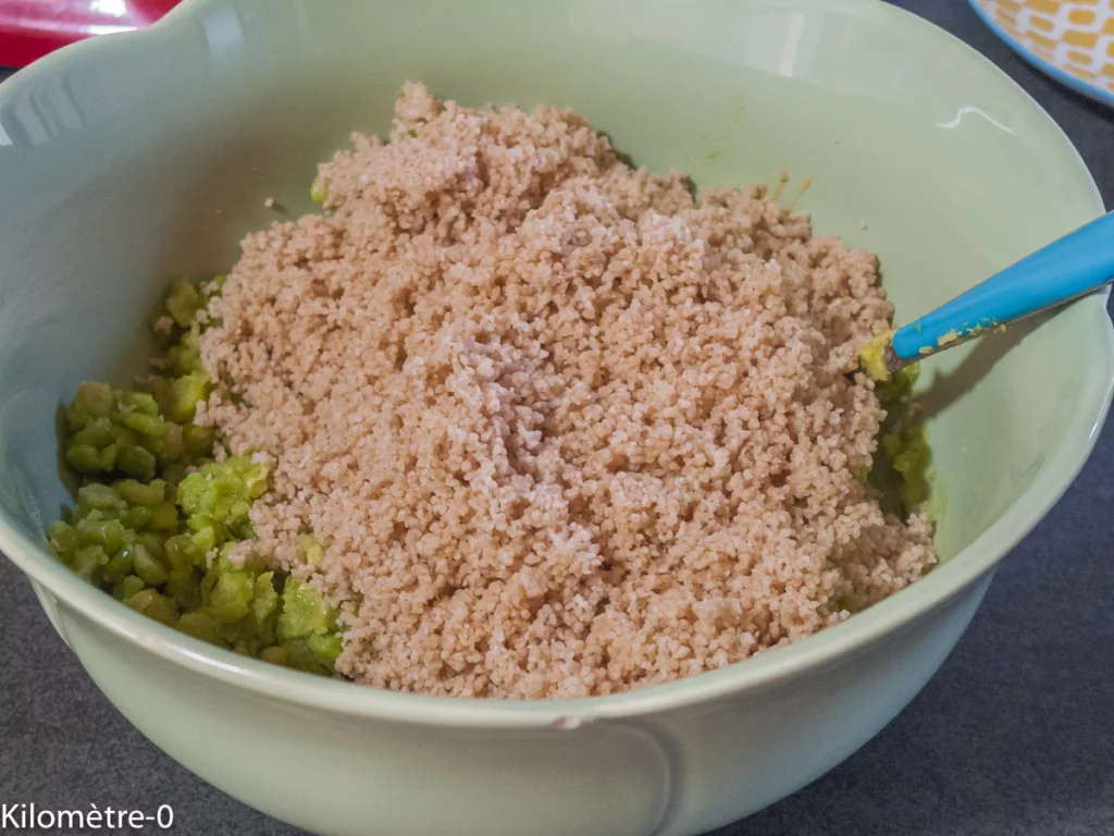 Salade de pois cassés à la semoule de petit épeautre, betterave, radis et persil - Étape 5