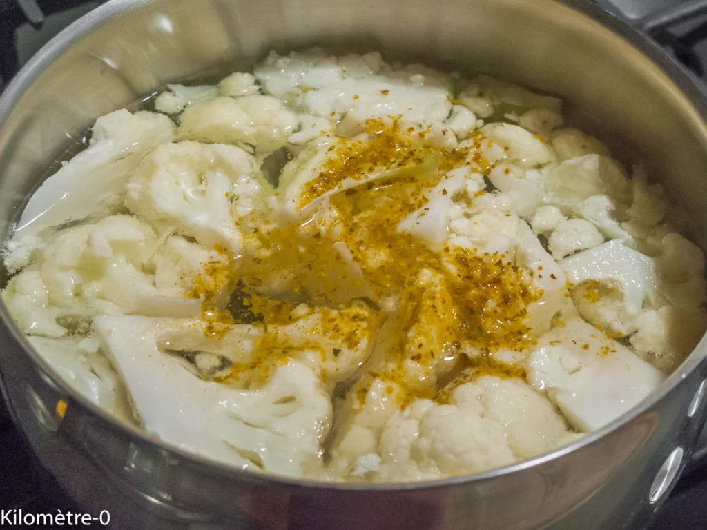 Velouté de chou fleur au lait de cajou et cacahuètes - Étape 2