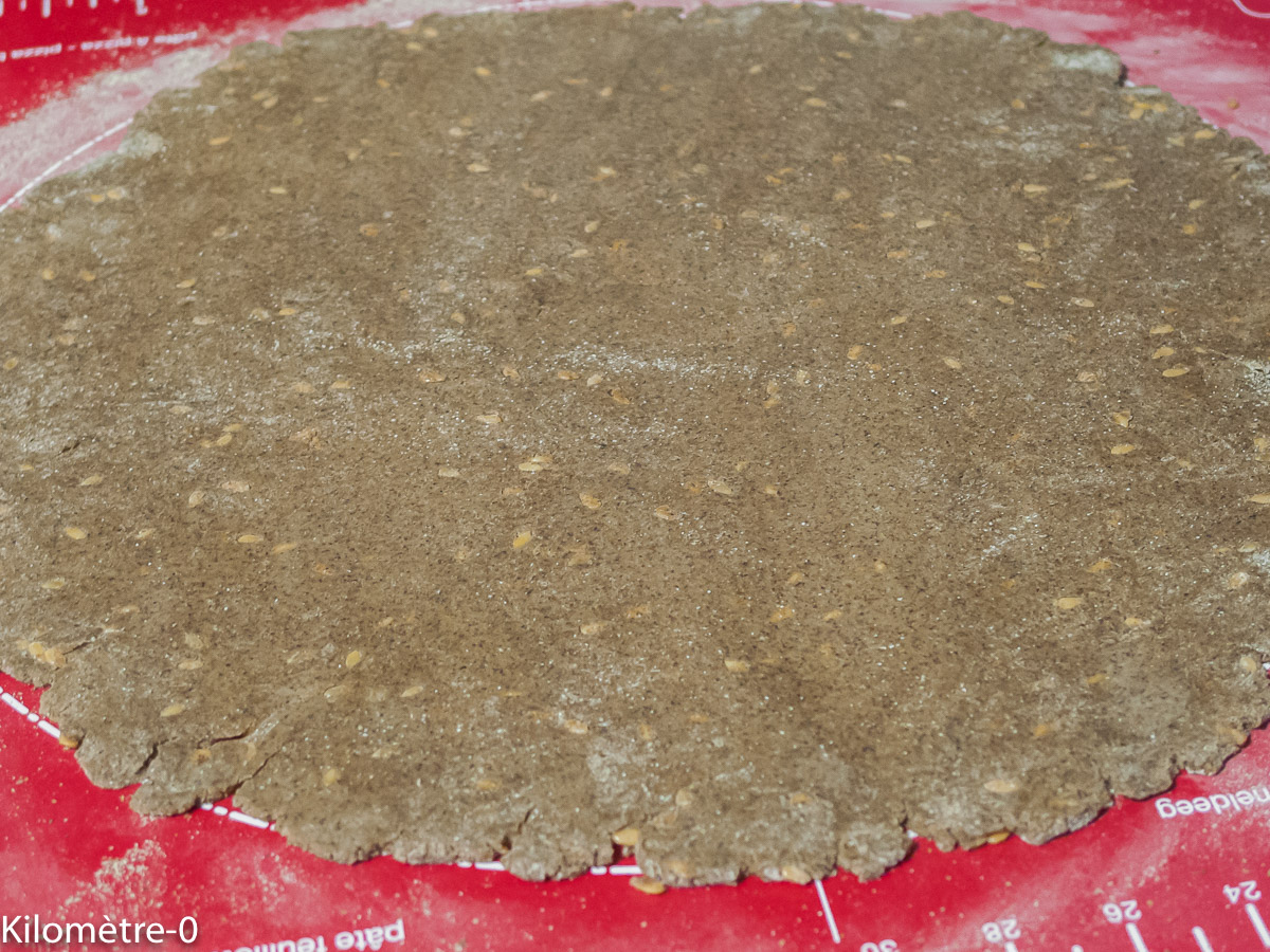 Photo de recette de pâte brisée, croustillante, pâte à tarte, blé noir, sarrasin, facile, rapide, légère, économique, maison, bio, bretonne,  Kilomètre-0, blog de cuisine réalisée à partir de produits de saison et issus de circuits courts