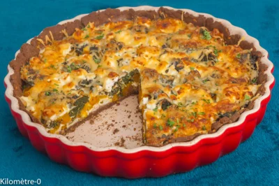 Photo de recette de tarte salée, quiche, automne, hiver, sarrasin, potimarron, épinards, fêta, fromage, courges, légumes, bio, facile, végé, végétarien, complète, Kilomètre-0, blog de cuisine réalisée à partir de produits de saison et issus de circuits courts