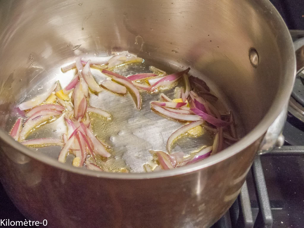 Soupe aux lentilles corail, coco et épinards (dahl soupe) - Étape 2