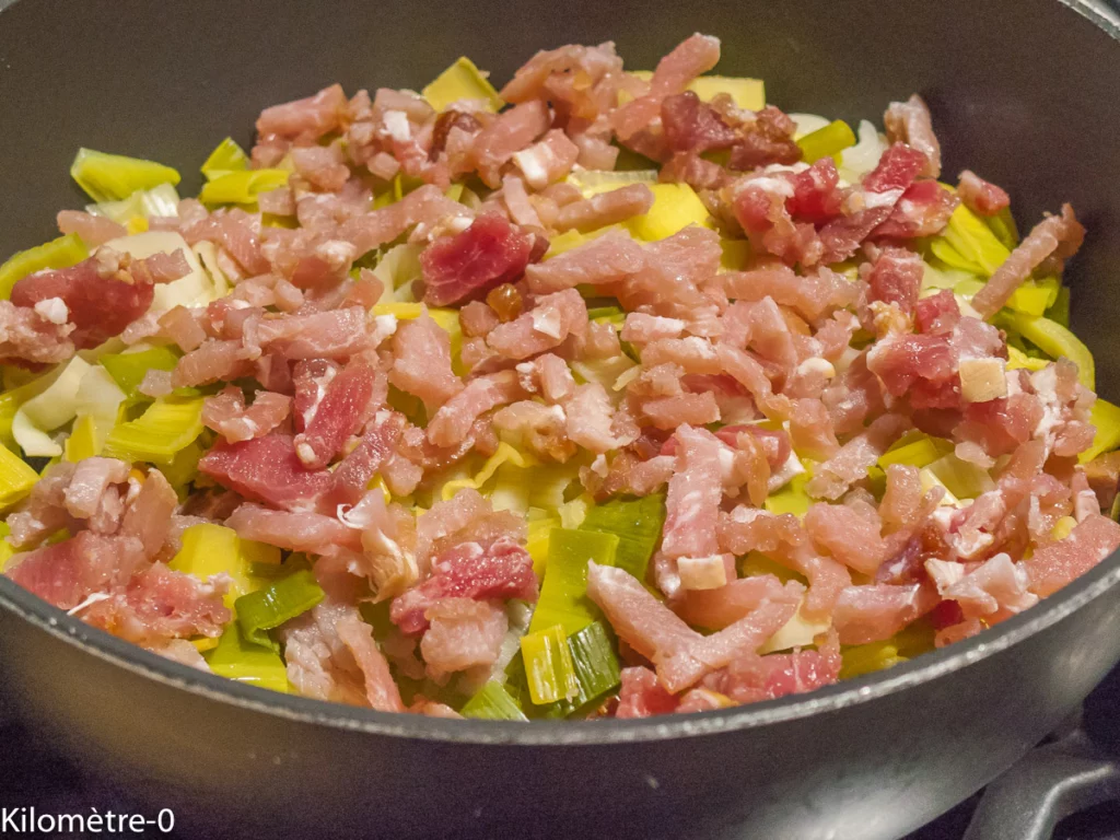 Poêlée de poireaux aux lardons et noisettes - Étape 2