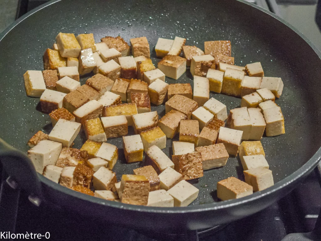 Salade de tofu aux carottes râpées et noix - Étape 3