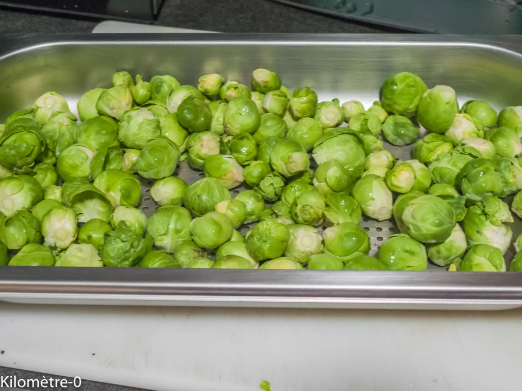 Gratin de choux de Bruxelles aux pommes - Étape 1