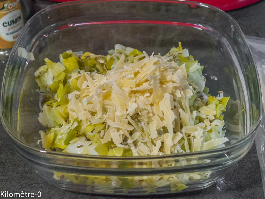 Briks aux poireaux, graines de cumin et comté - Étape 2
