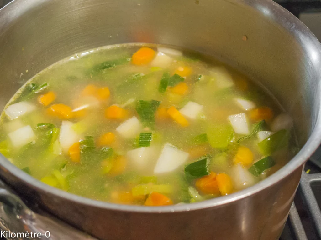 Soupe aux lentilles corail et aux légumes d&rsquo;hiver - Étape 4