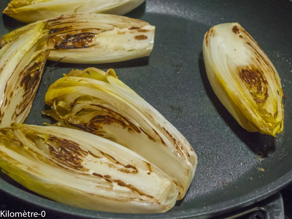 Endives à la moutarde, au miel et à l&rsquo;orange - Étape 1