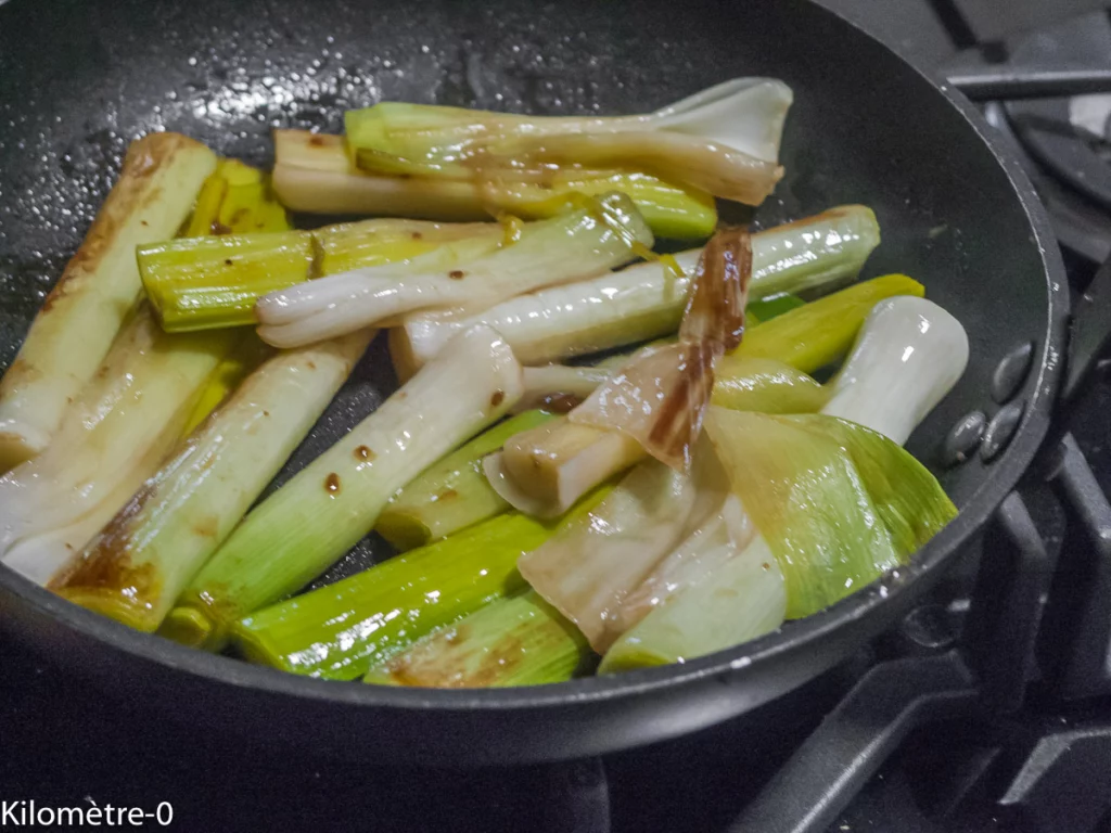 Poireaux à l&rsquo;orange, crumble au parmesan sur lit de yaourt grec de brebis - Étape 5
