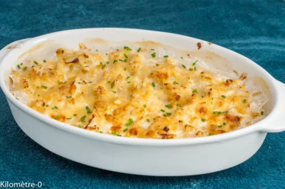 Photo de recette de gratin, légumes, automne, hiver, printemps, chou fleur, cuisson au lait , lait, fromage, emmental, facile, rapide, bio, végétarien, végé,Kilomètre-0, blog de cuisine réalisée à partir de produits de saison et issus de circuits courts