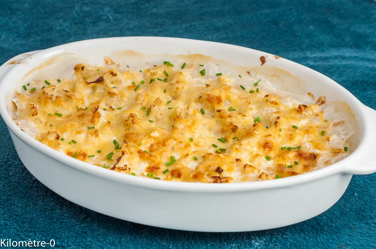 Photo de recette de gratin, légumes, automne, hiver, printemps, chou fleur, cuisson au lait , lait, fromage, emmental, facile, rapide, bio, végétarien, végé,Kilomètre-0, blog de cuisine réalisée à partir de produits de saison et issus de circuits courts