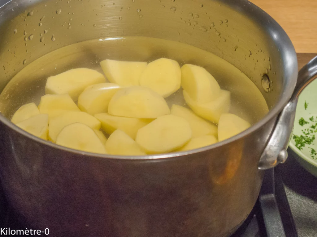 Filet mignon à la bière et à la moutarde, purée de pommes de terre, carottes nouvelles au cumin - Étape 4