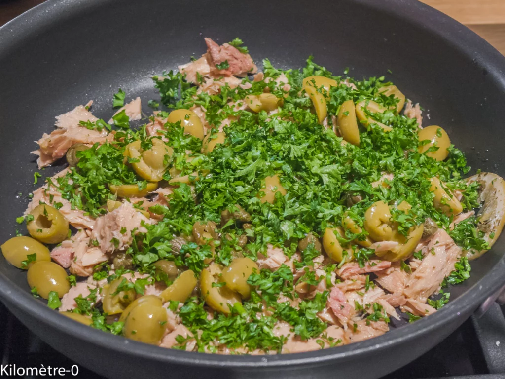 Pâtes au thon, olives et câpres - Étape 2