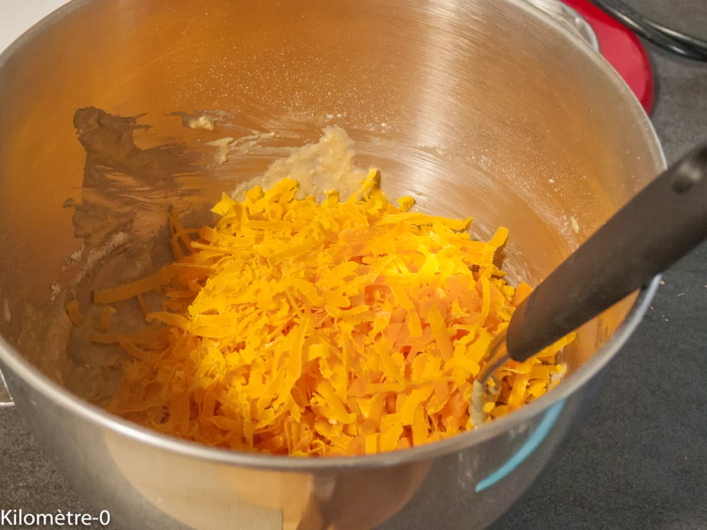 Cake aux orties et à la mimolette - Étape 7