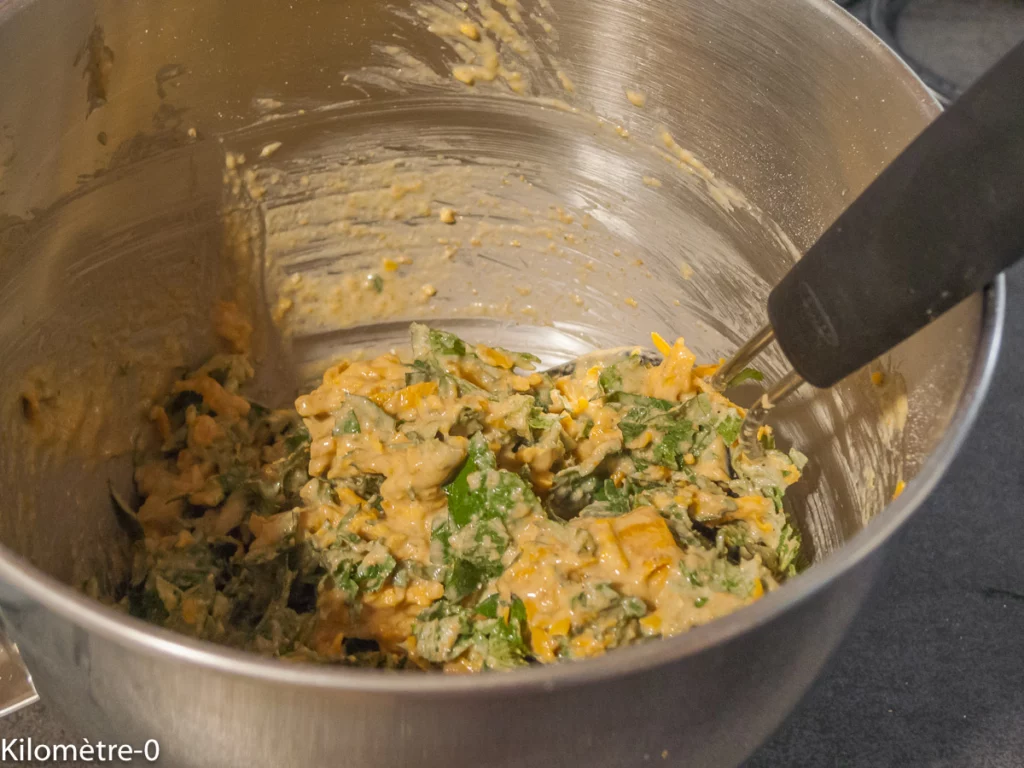 Cake aux orties et à la mimolette - Étape 8