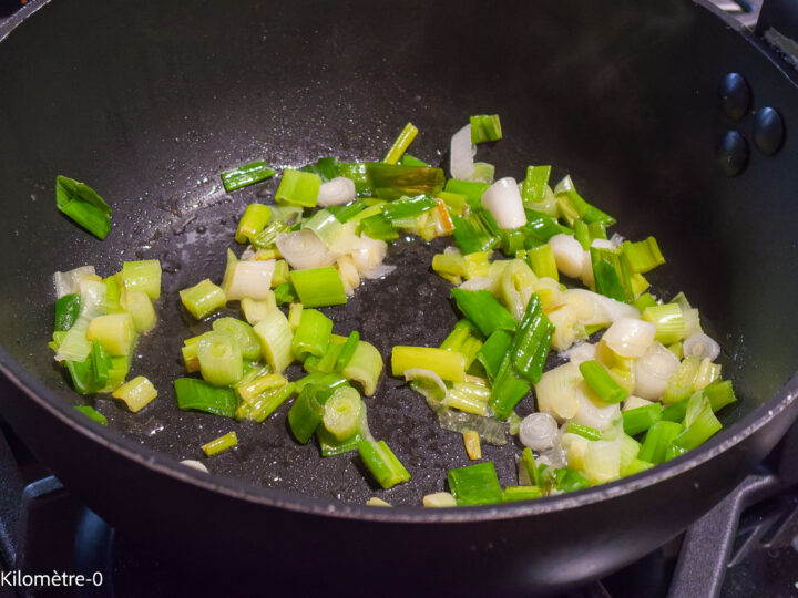 Poêlée de chou pointu aux courgettes et chorizo — étape 2