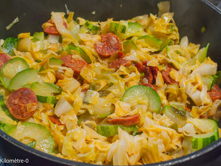 Poêlée de chou pointu aux courgettes et chorizo — étape 7