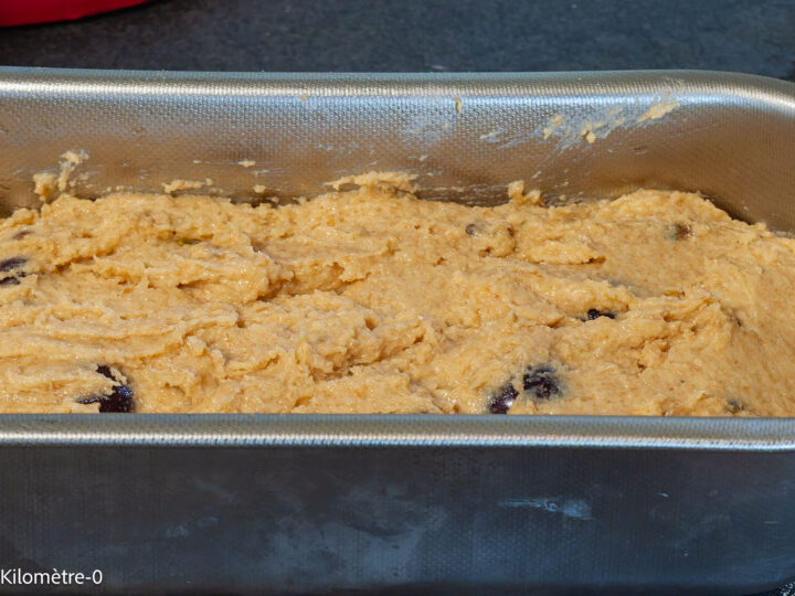 Gâteau du matin à la farine d&rsquo;amandes, aux cerises et pistaches — étape 6