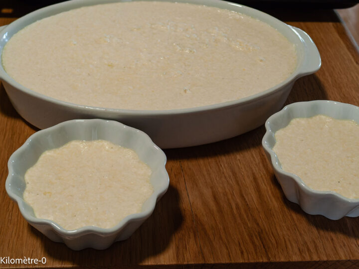 Flan coco : étape 5 — Beurrez un moule et mettez au four à 180° pendant 45 minutes